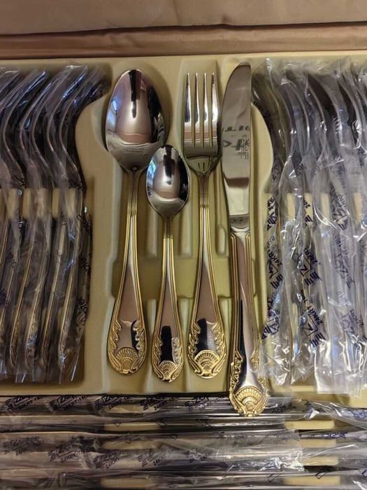 продам набор столовых приборов на 12 персон ZEPTER