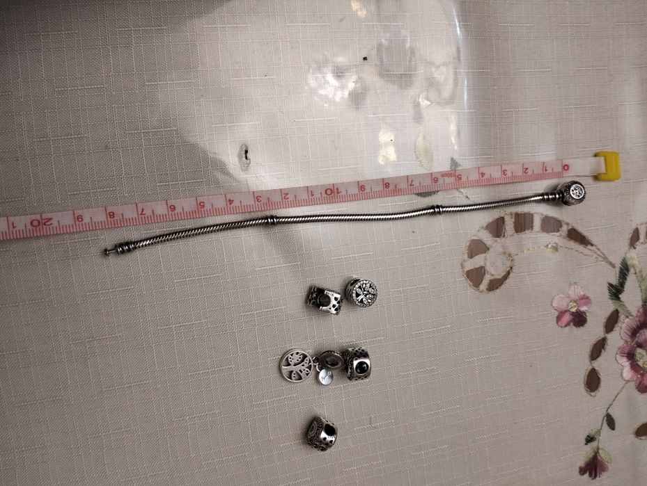 Браслет серебряный Пандора .