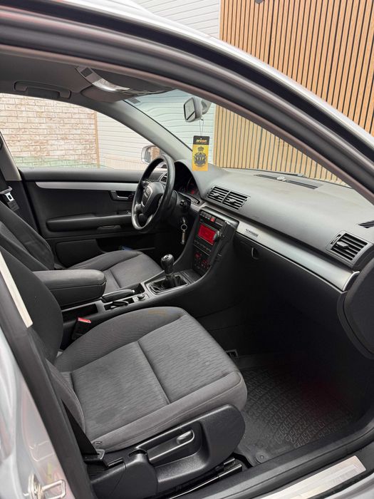 Audi A4 . 2,0 TDI - 140Cp . Inmatriculat toate taxele la zii . Rate fixe si fara avans . Buy-Back