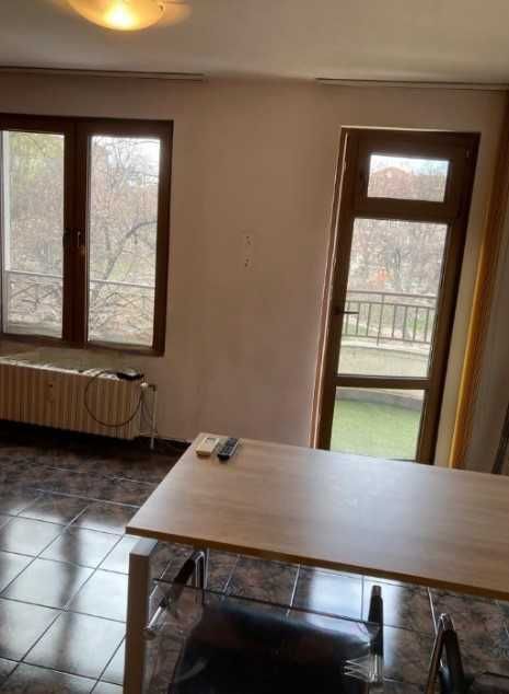 Дава се под наем Едностаен апартамент в София, Изток - 35 кв.м за 400 € - Снимка #3