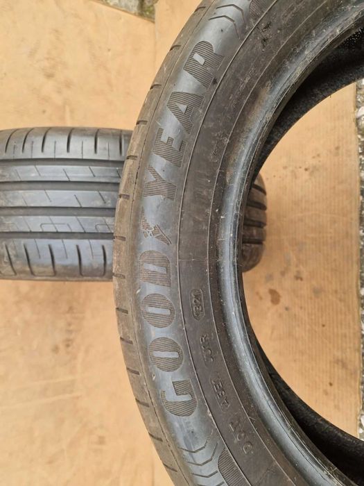 2 Goodyear R17 205/55 Летни гуми  DOT1321