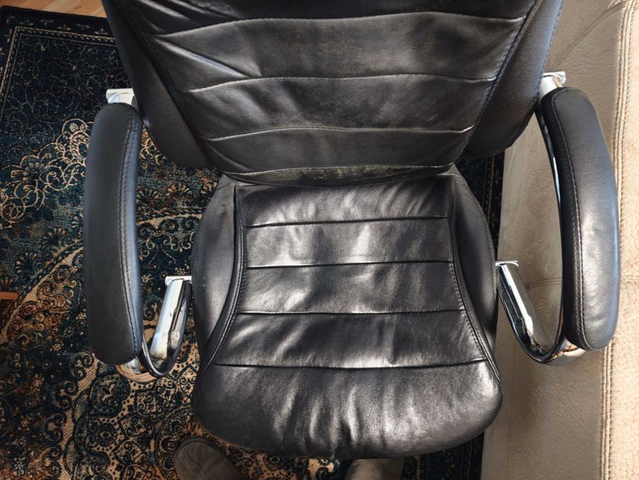 Кожен офис стол с механизъм мултиблок