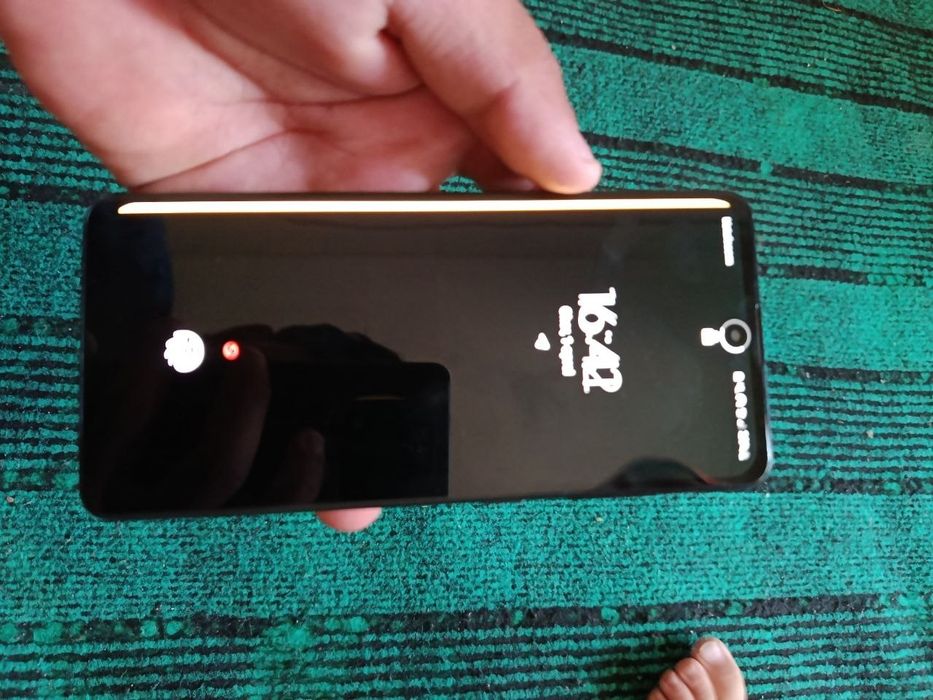 Samsung galaxy a51 64 gb xolati yaxshi