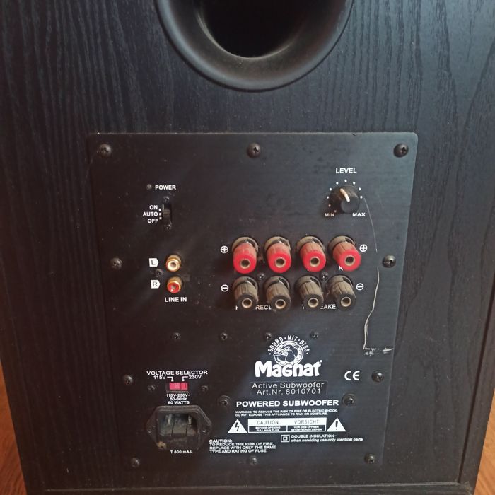 Vând Subwoofer activ Magnat  60 w rms