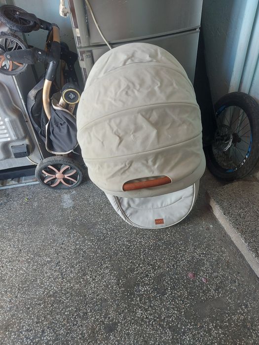 Продавам Количка с два коша  150 лв