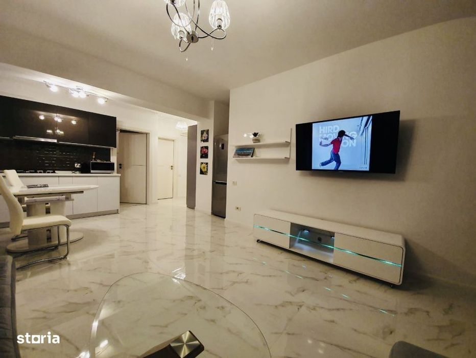 Inchiriere 2 Camere – Bloc Nou, Zona Butoaie, Mamaia Statiu — fotografia 1
