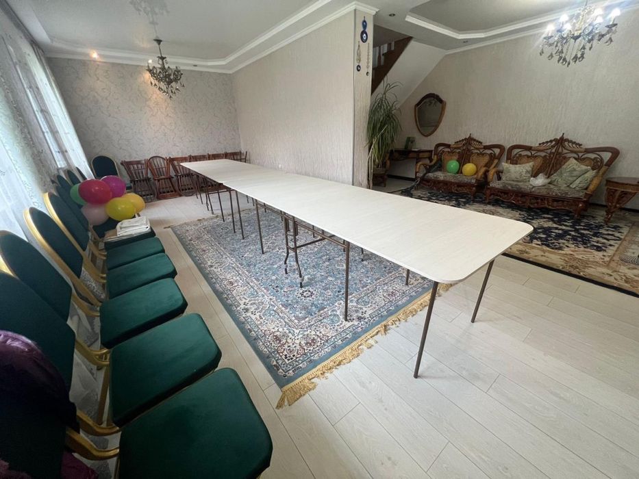 Новый книжный стол сатылады