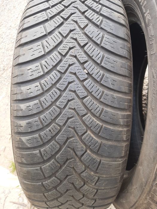 Продам шины 225/60/18 фалькер