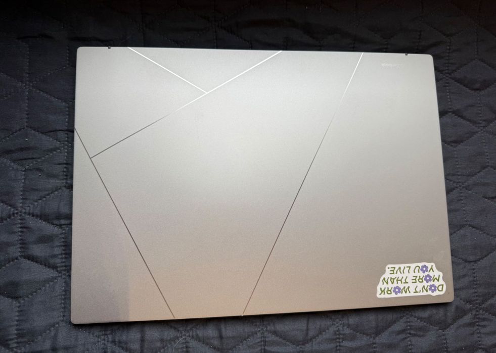 Лаптоп Asus Zenbook 14