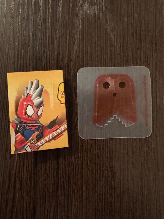 Минифигурка человека-паука 2099