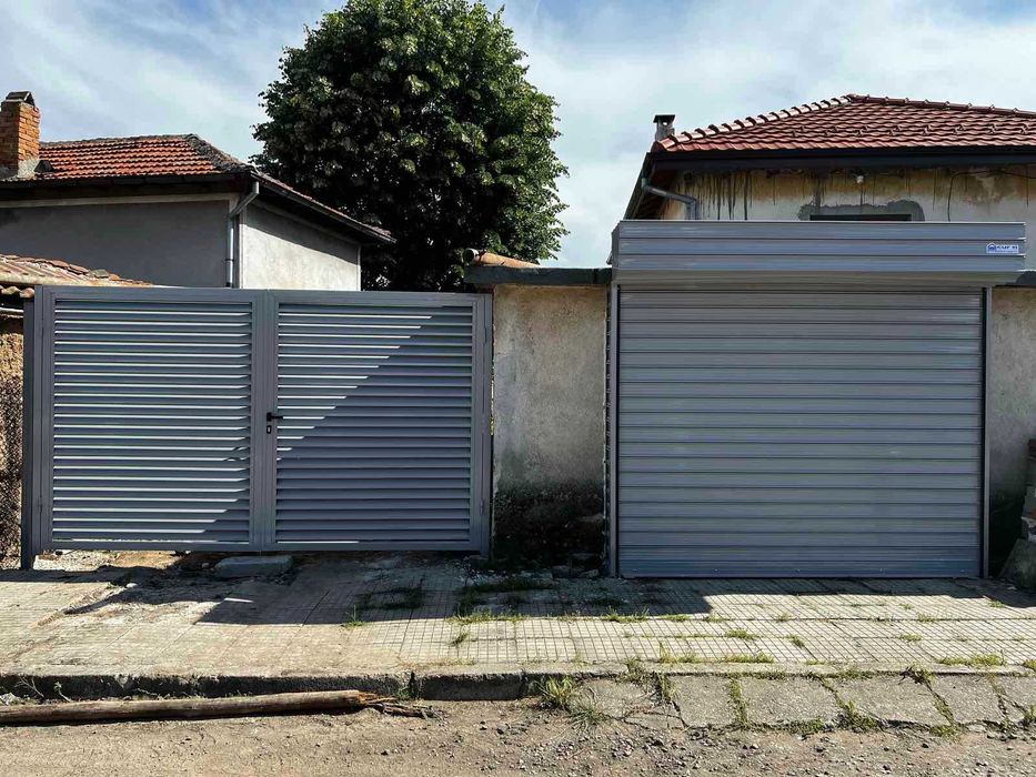 Гаражни и охранителни ролетни врати