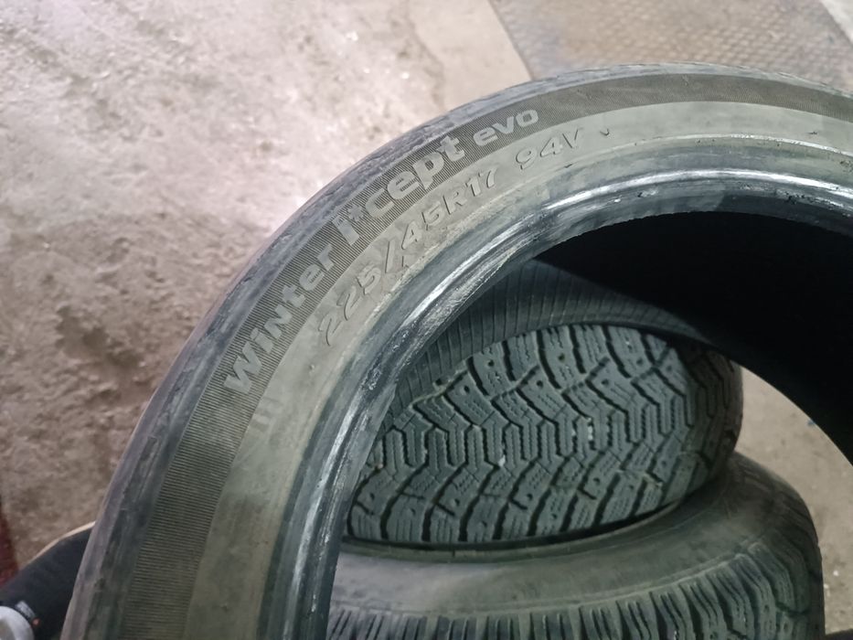 Продам резину r17 225/45