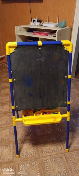 Отдам даром мольберт