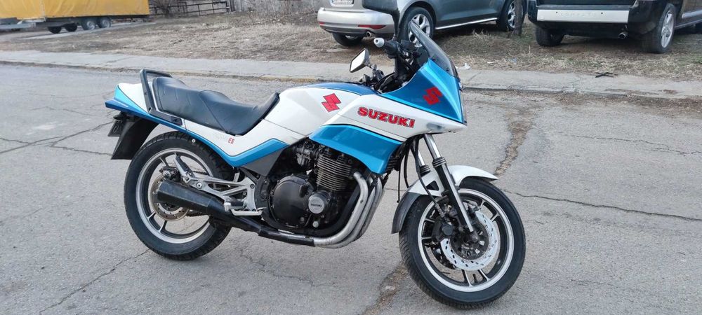 Suzuki GSX 550 ES 1986 година