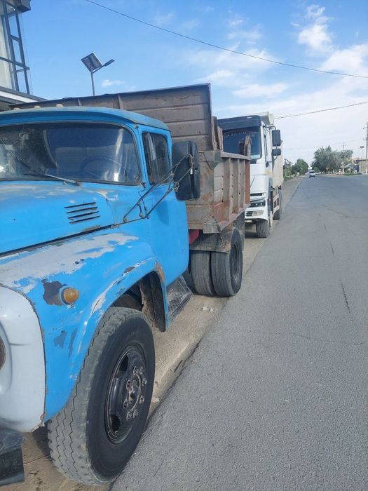 Zil 130 sotiladi
