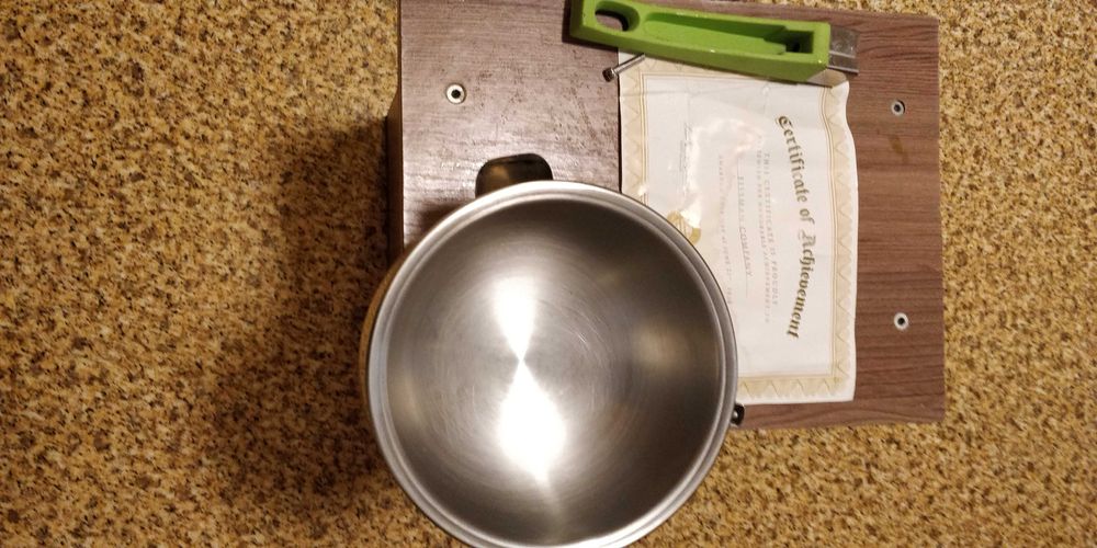 ковшик с двойными стенками