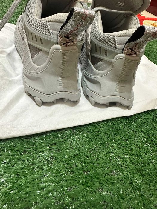 Off-White ODSY Sneakers – Grey