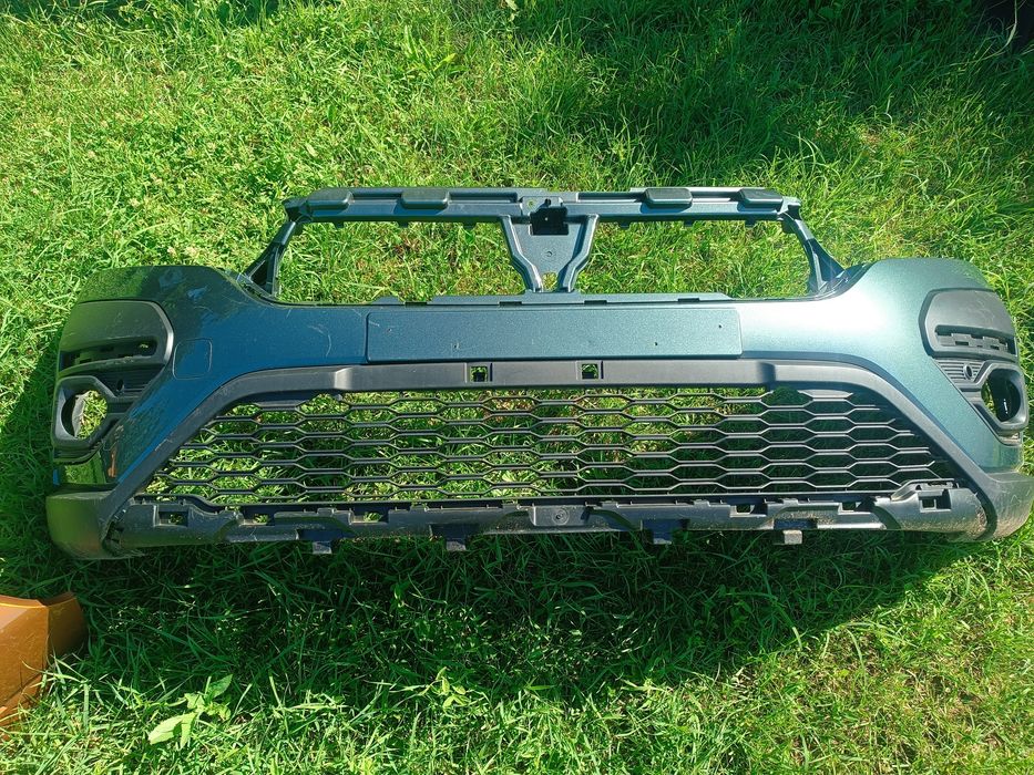 Lampa far Dacia Logan3 Jogger Sandero Stepway3 lampa far Dacia Logan2 Sandero2 lampa far Dacia Duster2 lampa far Renault Megane3 Clio4 Scenic3 far