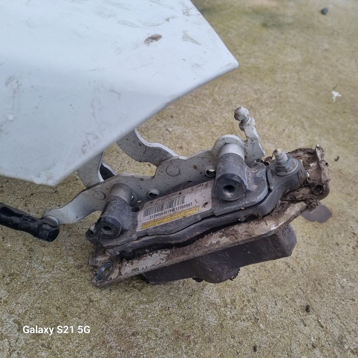 Capota motor cu balamale Mercedes-Benz E class w212 non facelift