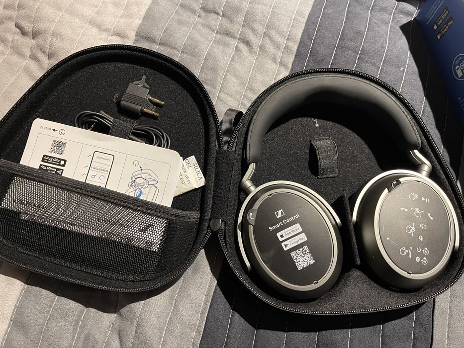 Casti Sennheiser momentum 4 wireless
