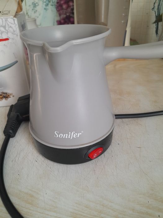 Кофеварка.2500т.