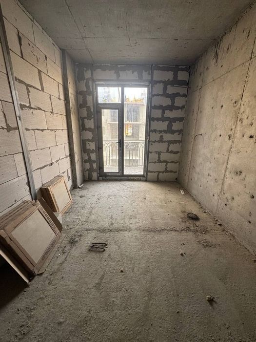 2хоналик 3каватда 6микрорайон, ЯНги Узбекистон
9 qavatlik monolitni do