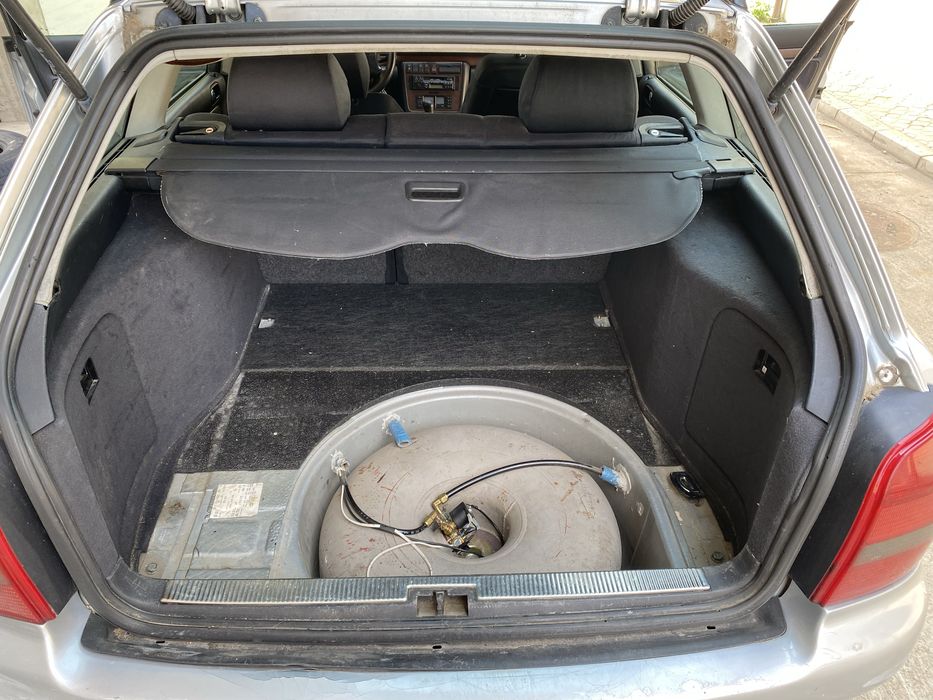 Audi A4 1.8 газ/бензин