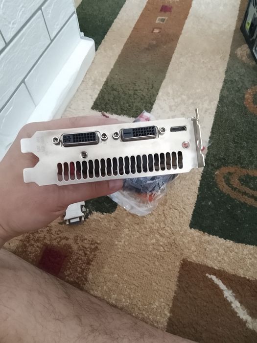 Продам видеокарту