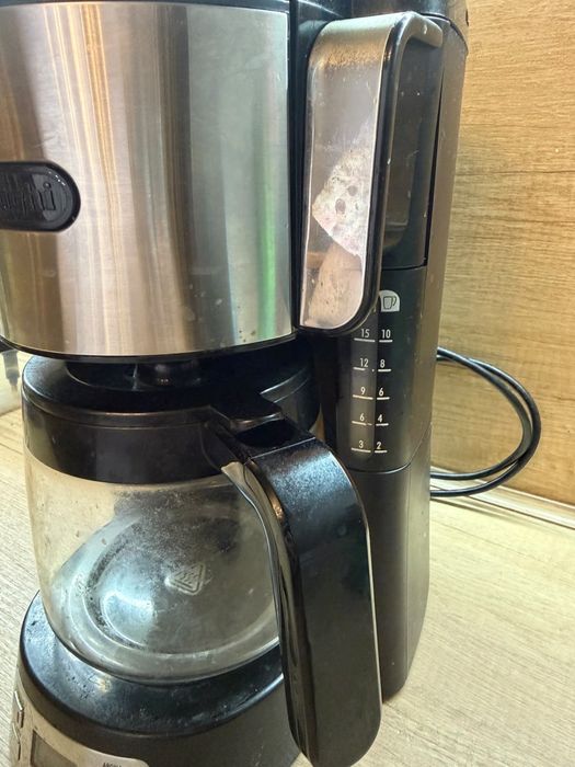 Продам кофеварку Delondhi