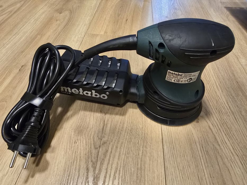 Ексцентършлайф Metabo FSX 200 и перфоратор Parkside