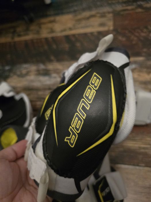 Umerar si cotiere Hockey Bauer