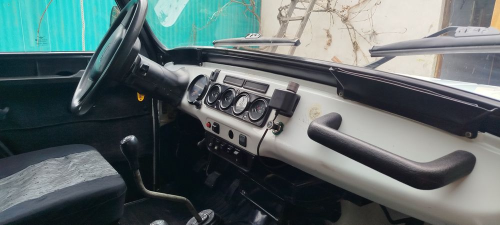 Продам УАЗ Хантер