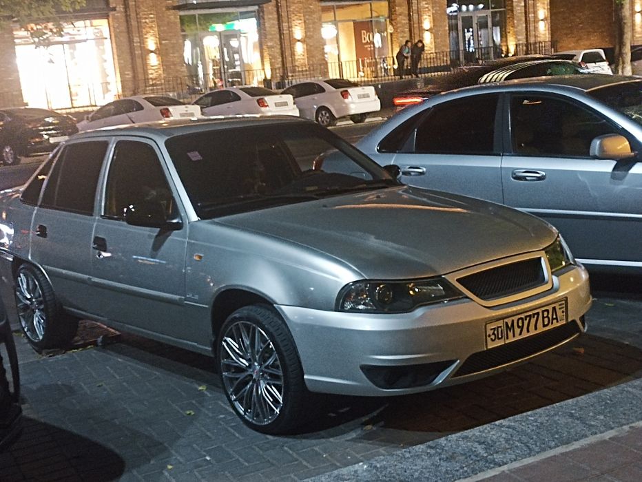 Нексия 2 сотилади нархи арзон