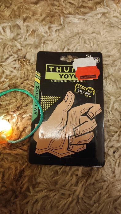 Yoyo Stress Ball Roll - Светещи йойо топчета антистрес!