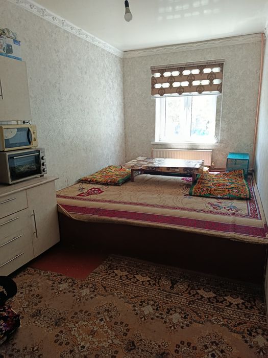 Уй сотилади 6 хонали