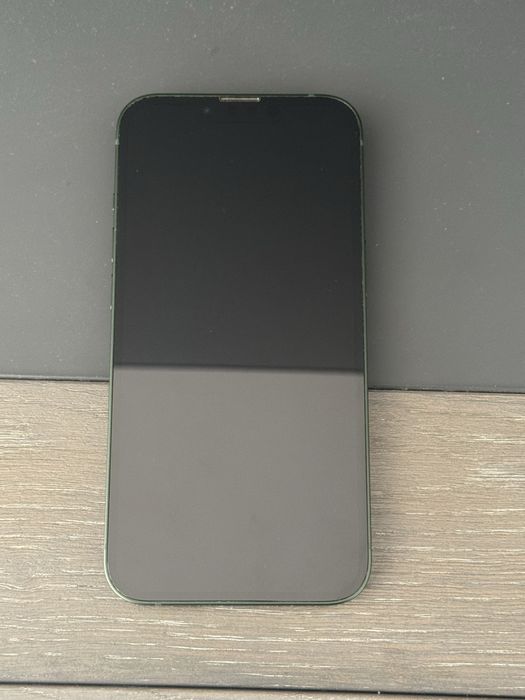 Iphone 13 зелен 128гб