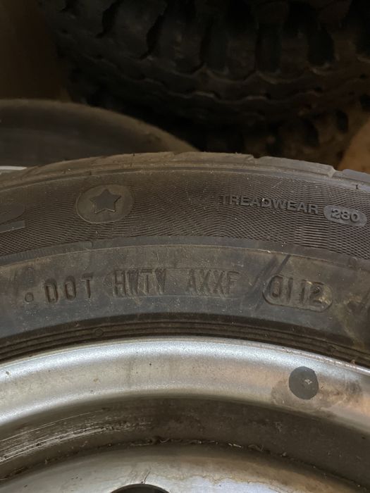 175/65/15 CONTINENTAL 4бр. 7.5мм с джанти за MINI