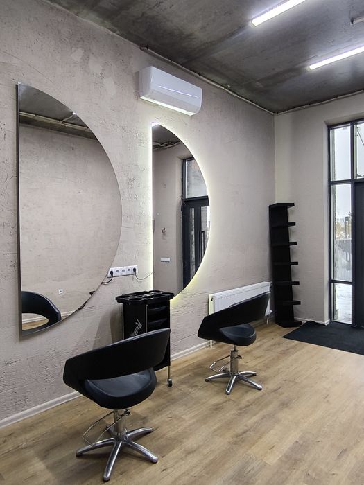 Рабочее место мужскому мастеру