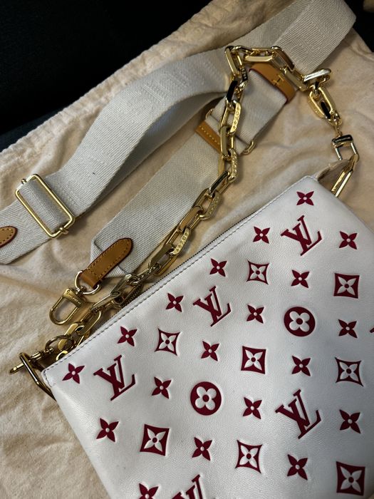 Чанта LV Coussin PM