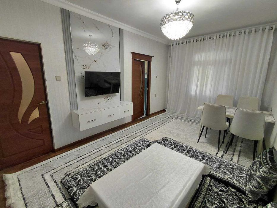 ПРОДАЕТСЯ 2/4/4 Ор-р: Чиланзар 20 Чиланзарский_район