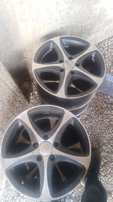 Срочно продается
R 17 в отличном состояние 
Оригинал
Цена договоримся