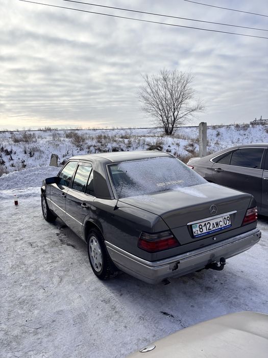 Мерседес бенз  124