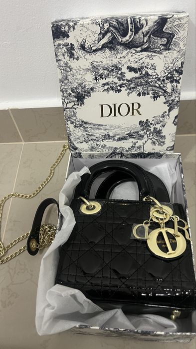 Колекционерска дамска чанта Mini Lady Dior