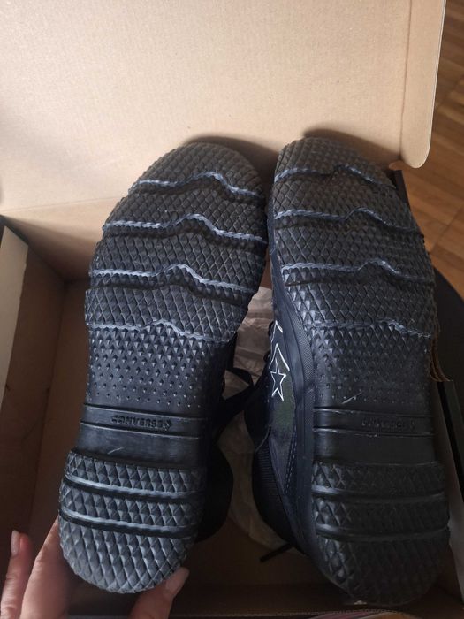 Converse gore-tex