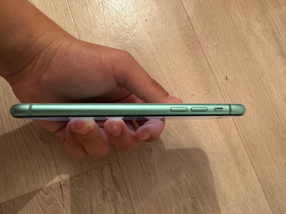 Айфон 11 сатылады