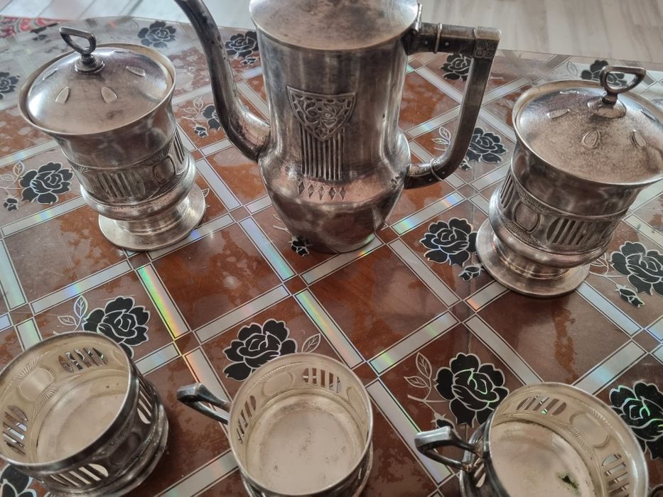 Vând set argintat!!