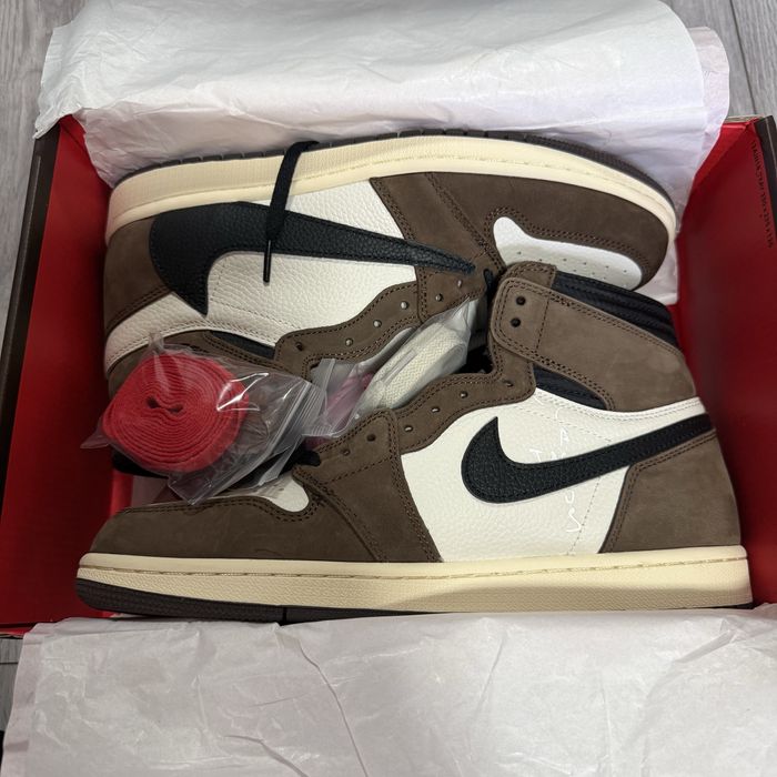 Jordan 1 x Travis Scott (44)