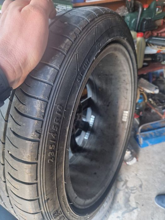 4 jante  18 Vw, cauciucuri DUNLAP 235/45 R18