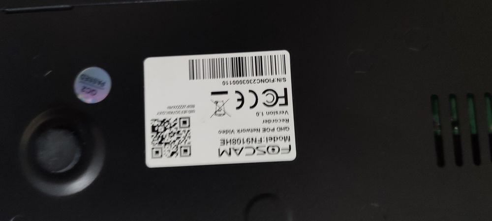 Vand tot kit-ul sau pe bucati NVR 8 canale 5MP cu ustensile de utiliza