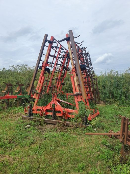 Tractor,combina CASE, plug, scarificator,disc, combinator